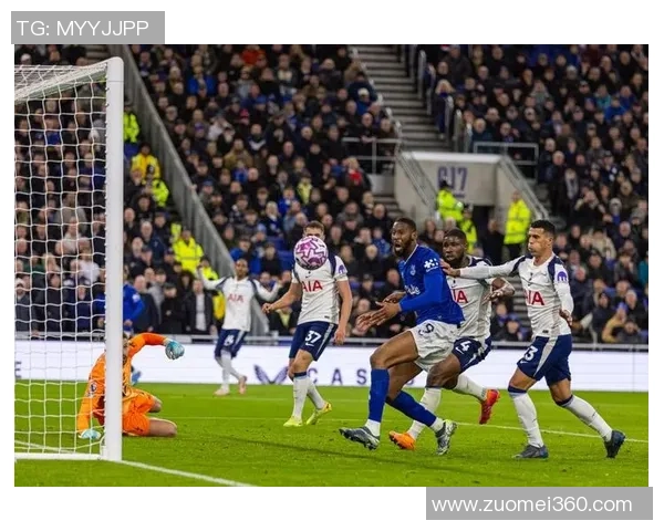 英超激战：拜仁狂胜阿森纳四球大捷补时绝杀点燃全场激情