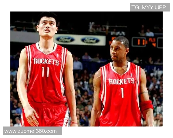 姚明的传奇之路：从一百评分到篮球巨星的辉煌历程