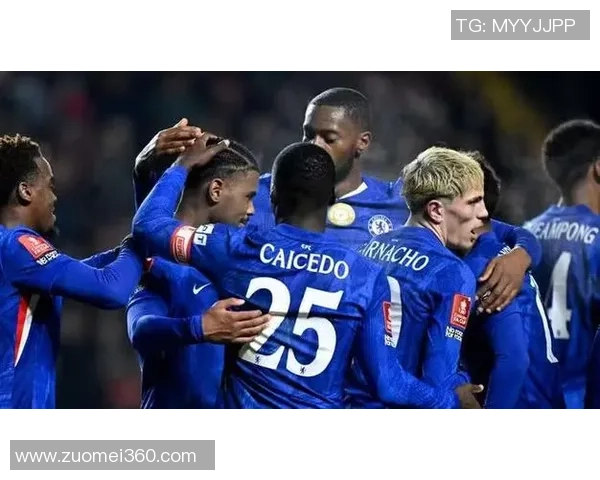 切尔西友谊赛大胜里昂三球逆转引发全场热烈反响