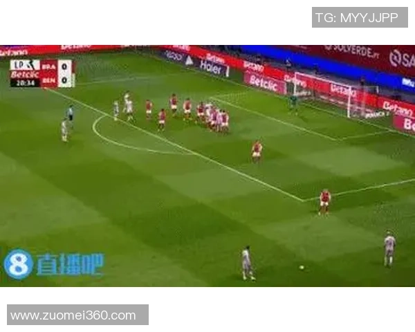 友谊赛精彩对决本菲卡与波尔图战成平局全场沸腾瞬间回顾